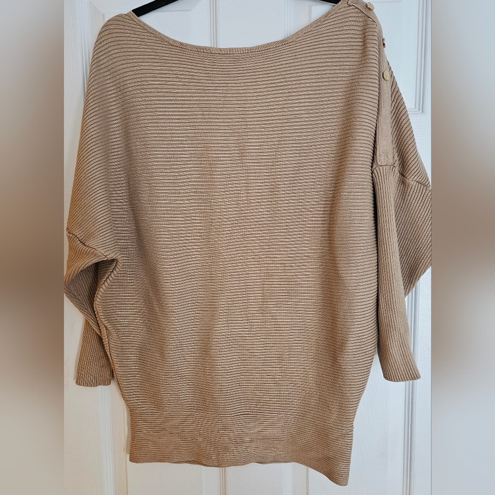 Guess Off Shoulder Sweater - Beige
